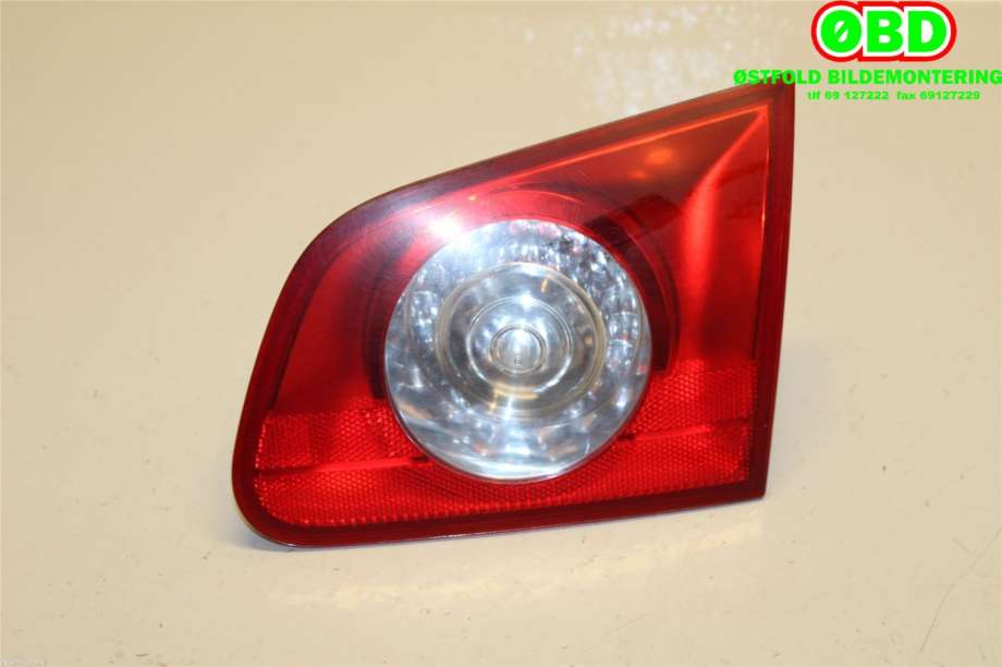 Baklykt høyre indre til VW Passat 2005-2010 (B6) (B6) (VOLKSWAGEN|3C9 945 094||3C9945094)