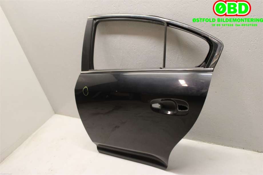 Dør venstre bak til Toyota Avensis 2009-2015 (Type III, Fase 1)  (TOYOTA|6700405040|6700405041|)