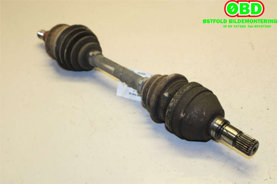 Drivaksel venstre foran til Opel Astra J 2010-2015  (OPEL|13396741|5374055|)