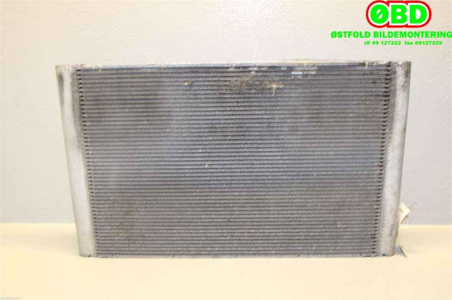 Radiator (automat gir) til Audi A8 2003-2010 (Type II) (AUDI|4E0 121 251 F||4E0121251F)