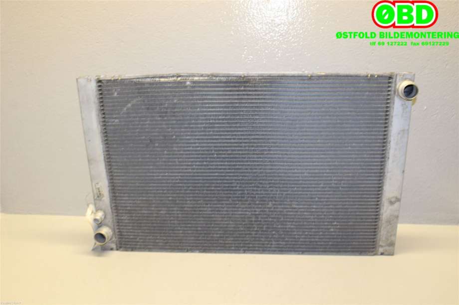 Radiator (automat gir) til Audi A8 2003-2010 (Type II) (AUDI|4E0 121 251 F||4E0121251F)
