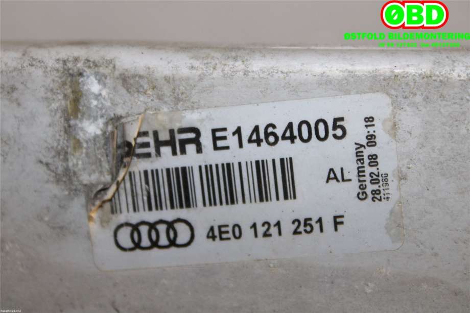 Radiator (automat gir) til Audi A8 2003-2010 (Type II) (AUDI|4E0 121 251 F||4E0121251F)