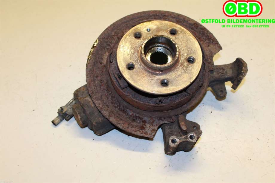 Hjulspindel høyre bak til Mercedes ML 1997-2005 (W163) (W163) (MERCEDES|)