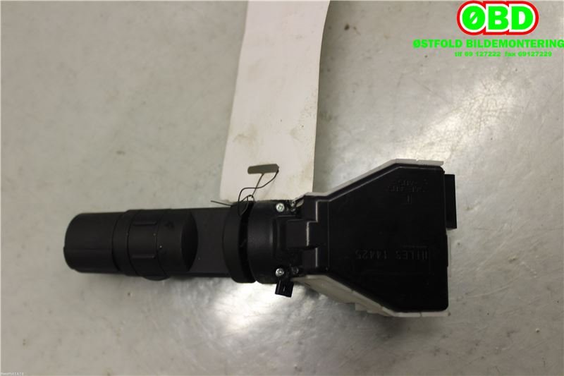 Bryter blink til Nissan Qashqai 2010-2014 (Type I, Fase 2)  (NISSAN|25540JD00A|)