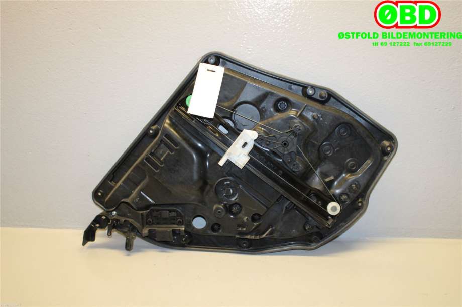 Ruteheis til Mercedes S-Klasse 2013-2020 (W222) (W222) (MERCEDES|A 222 730 02 79|A 222 730 66 05|)