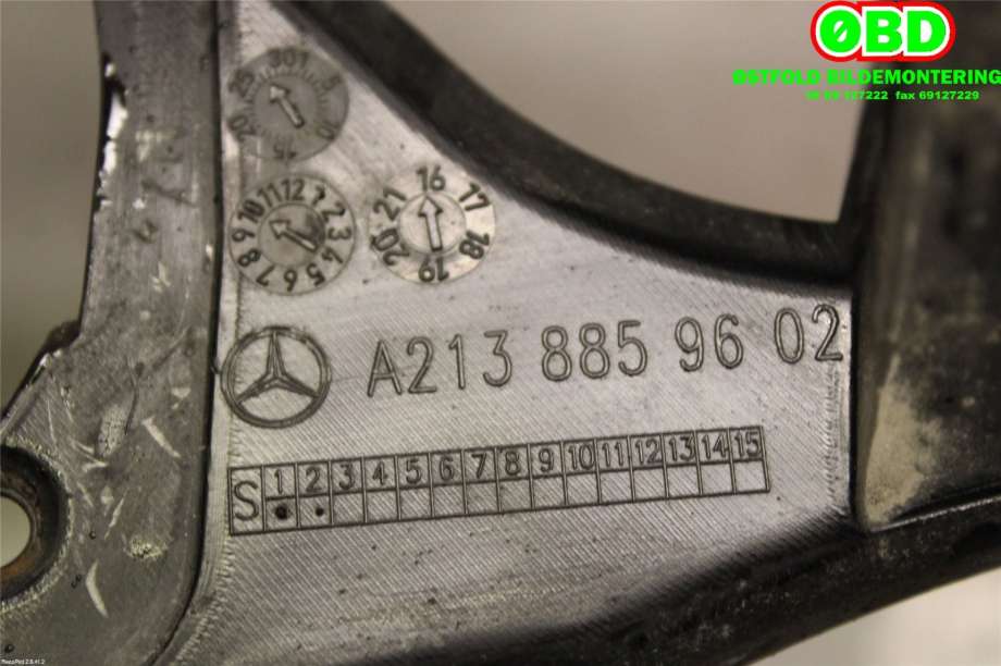 Diverse deler til Mercedes E-Klasse 2016-2023 (W213) (W213) (MERCEDES||2138859602)