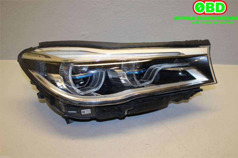 Frontlykt høyre halogen til BMW 7-Serie 2015-->> (G11/G12) (G11/G12) (BMW|63117408720||7349114)
