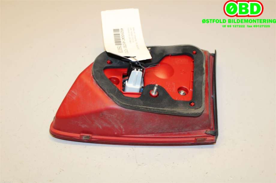 Baklykt venstre indre til VW Passat 2011-2015 (B7) (B7) (VOLKSWAGEN|3AF 945 307 E||3AF945307C)