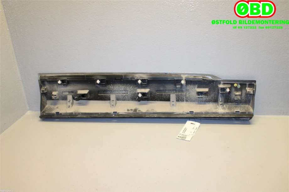 Diverse deler til VW Tiguan 2016-2020 (Type II, Fase 1)  (VOLKSWAGEN|5NA 854 939 M||5NA854939M)