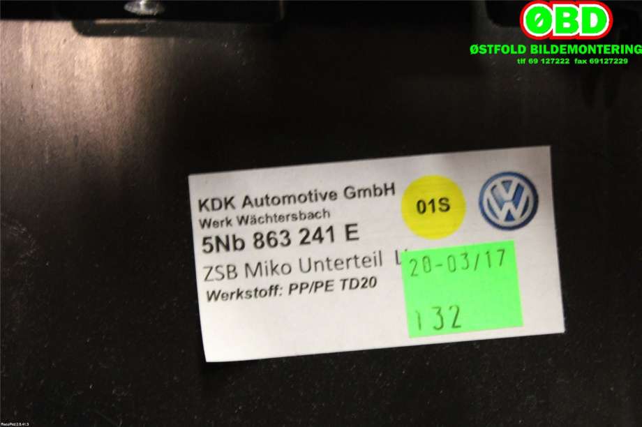 Innredning, Konsoll til VW Tiguan 2016-2020 (Type II, Fase 1) (VOLKSWAGEN|5TA 864 207 B||5NB863241A)