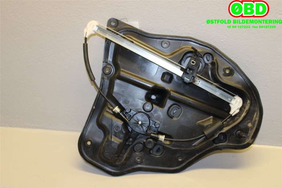 Ruteheis venstre bak til Mazda CX-3 2015-2022  (MAZDA|D10E73590A|)