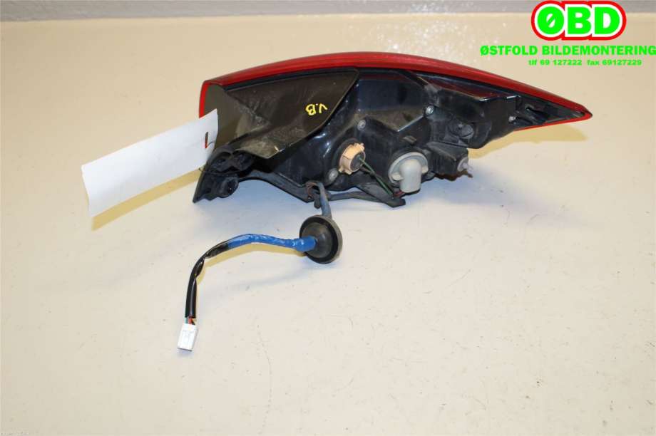 Baklykt venstre til Mazda CX-3 2015-2022  (MAZDA|DB2S51160F|)
