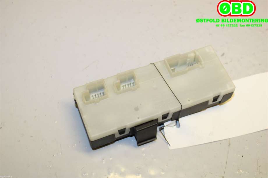 Styreenhet elektrisk bakluke til BMW 7-Serie 2015-->> (G11/G12) (G11/G12) (BMW|61357481045||61357448871)