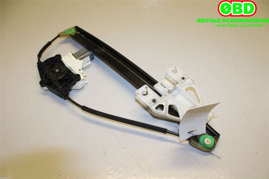 Ruteheis venstre bak til Audi Q5 2008-2012 (Type I, Fase 1) (8R0 839 461 D|8R0 839 461 E|)