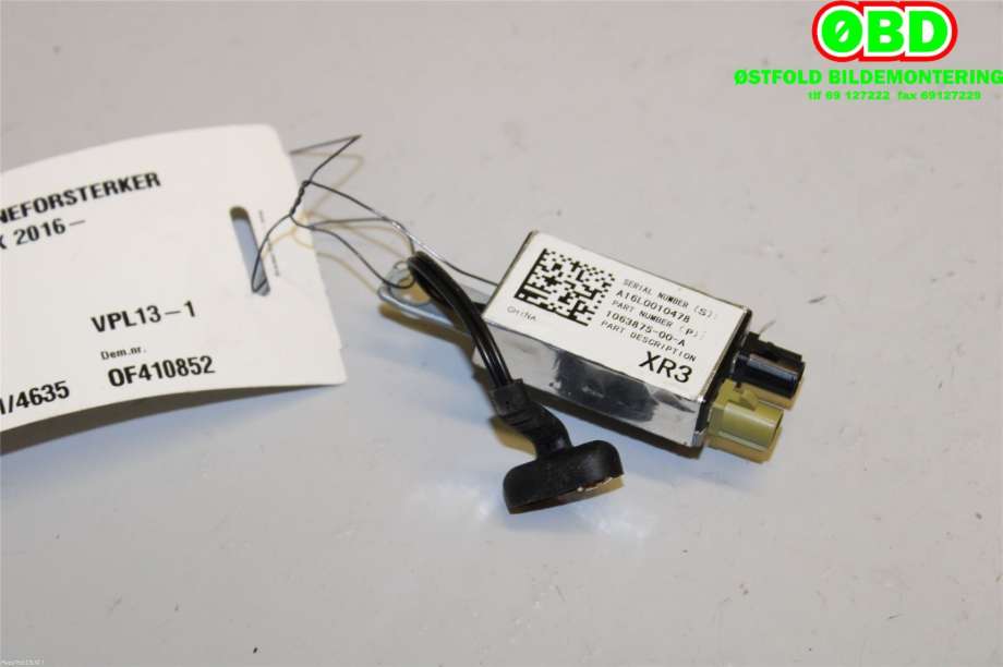 Antenne forsterker til Tesla Model X 2016-->> (TESLA|106387500A|)