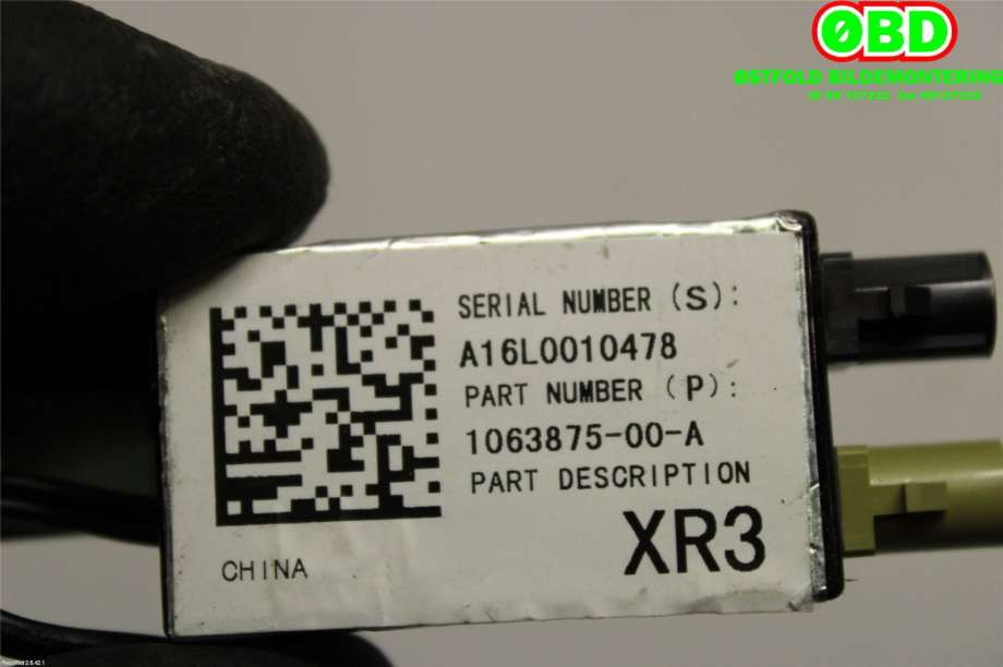 Antenne forsterker til Tesla Model X 2016-->> (TESLA|106387500A|)