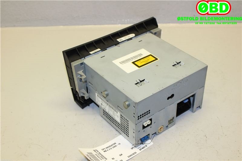 Bilstereo navigasjon til Mercedes E-Klasse 2009-2013 (Fase 1) (W212) (W212) (MERCEDES|A 212 906 55 00|A 212 900 69 05|2129065500)