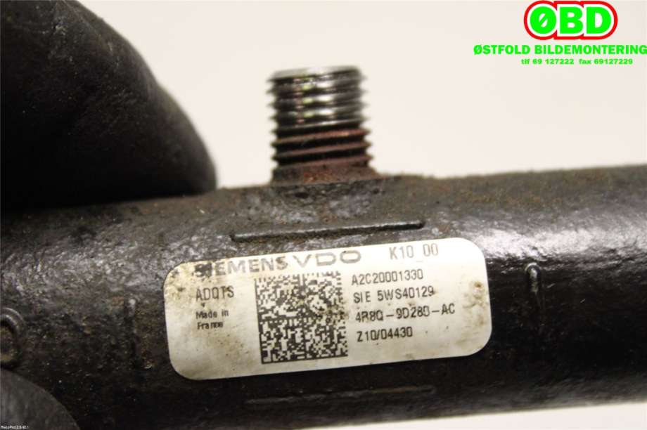 Dyseskinne (fuelrail) til Land Rover Range Rover Sport 2005-2013  (LAND-ROVER|1369551||4R8Q9D280AC)