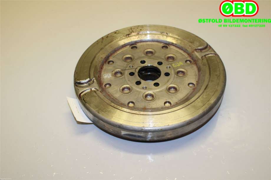 Svinghjul automat til VW Passat 2015-2019 (Fase 1) (B8) (B8) (VOLKSWAGEN|04E 105 266 P|04E 105 266 AD|04E105266P)