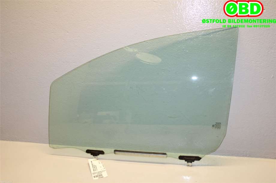 Siderute venstre foran til Toyota Yaris 2006-2009 (Type II, Fase 1) (TOYOTA|681200D070|681200D072|)