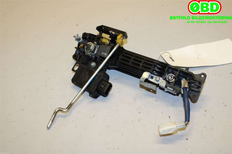 Dørhåndtak utv venstre foran til Toyota Yaris 2006-2009 (Type II, Fase 1)  (TOYOTA|692100D060C0|692020D020|)