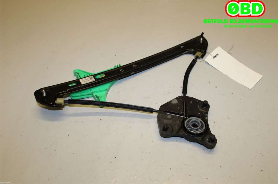 Ruteheis til VW Golf VII 2012-2017 (Fase 1)  (VOLKSWAGEN|5G4 839 462 B|5G4 839 462 C|5G4839462B)