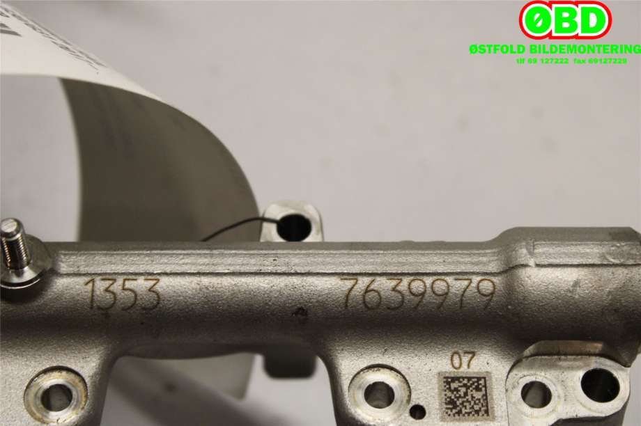 Dyseskinne (fuelrail) til BMW 5-Serie 2017-->> (G30/G31) (G30/G31)