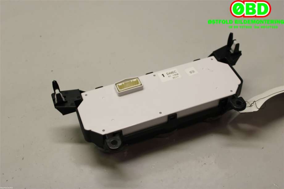Varmeapparat betjening til Mazda 2 2015-2019 (Type III, Fase 1)  (MAZDA|DA6C61190B|)