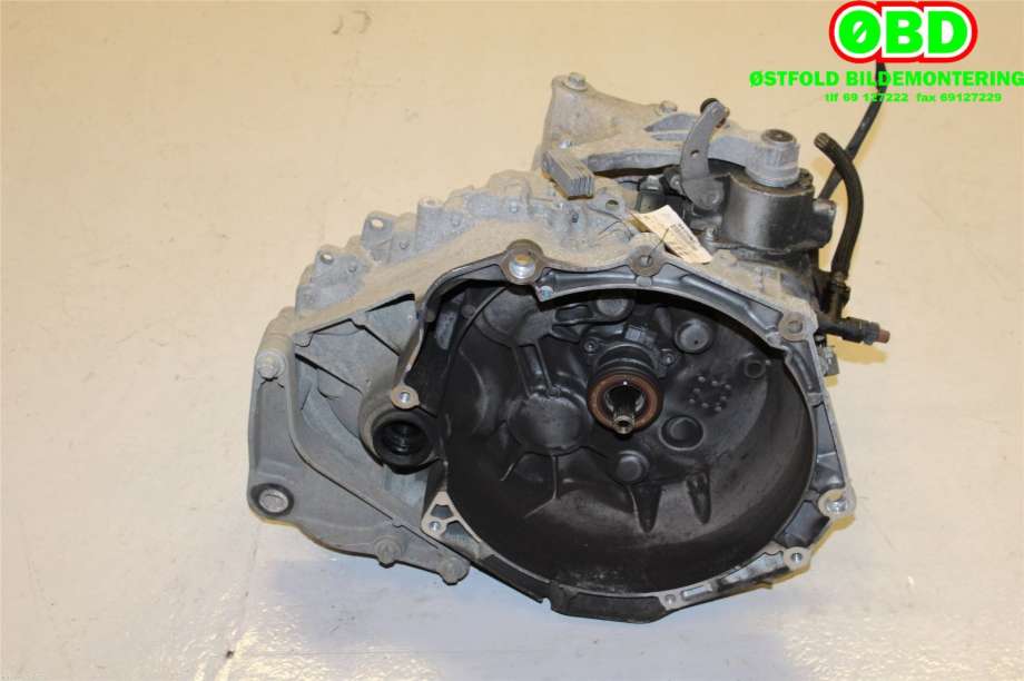 Girkasse manuell til Opel Corsa E 2015-2019 (OPEL|55490140|)