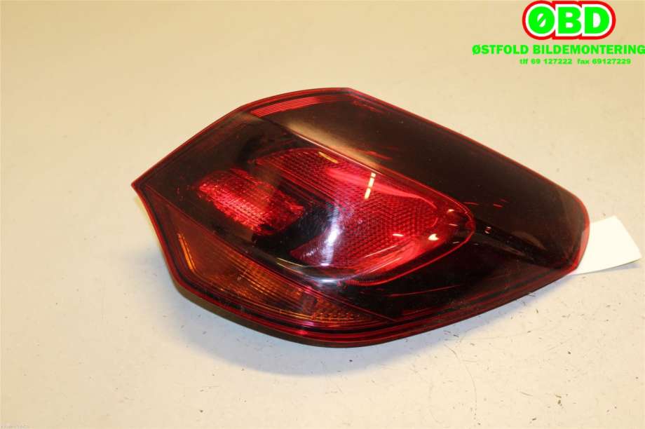 Baklykt høyre til Opel Astra J 2010-2015 (OPEL|13319948|)