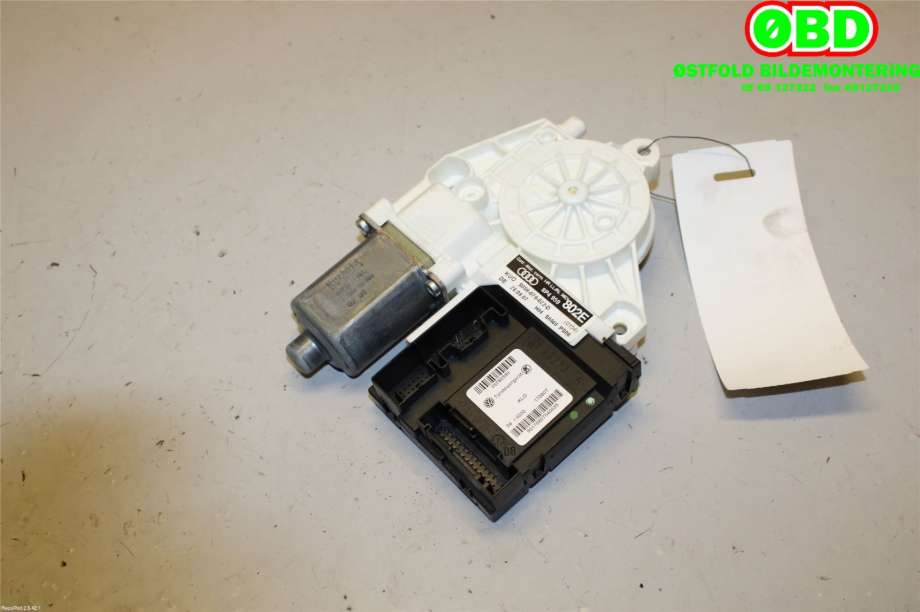 Ruteheis høyre bak til Audi A3 2003-2008 (Type II, Fase 1)  (AUDI|8P4959802F||8P4959802E)