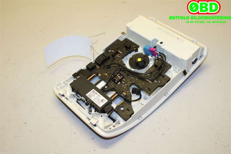 Tak konsoll til Audi Q5 2008-2012 (Type I, Fase 1) (AUDI|8T0 947 140||8T0947135F)