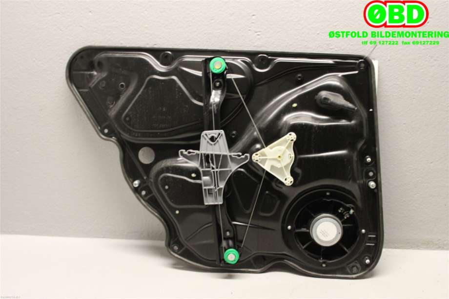 Ruteheis høyre bak til VW Passat 2005-2010 (B6) (B6) (VOLKSWAGEN|3C9 839 462 L|)