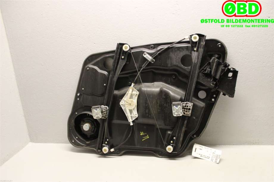 Ruteheis venstre foran til Mercedes ML 2005-2011 (W164) (W164) (MERCEDES|A 164 720 11 79|)