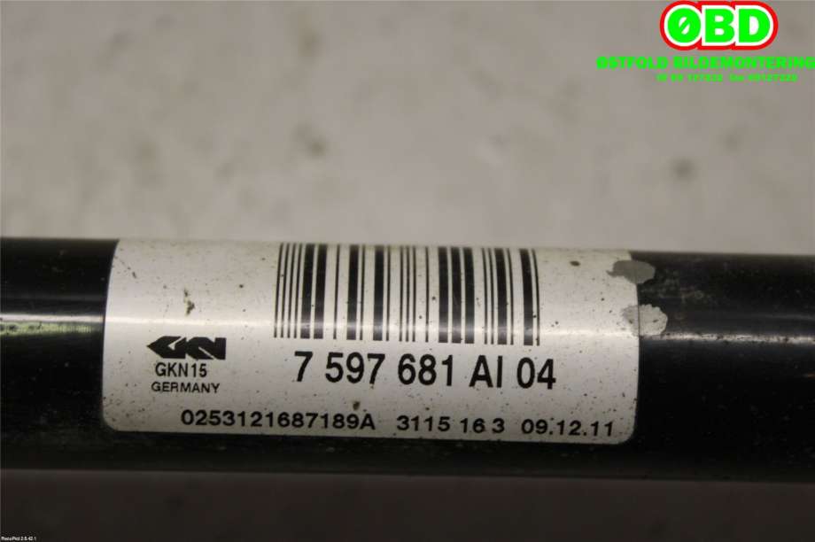 Drivaksel venstre bak til BMW 3-Serie 2012-2018 (F30/F31/F34) (F30/F31/F34) (BMW|33 20 8 680 347|)