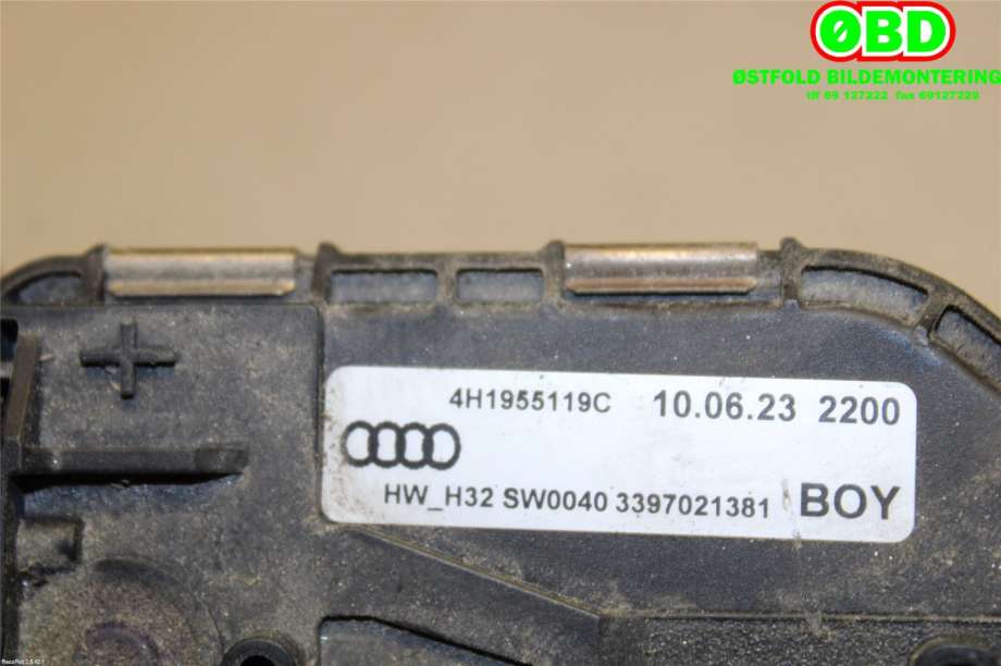 Viskermotor frontrute til Audi A8 2010-2013 (Type III, Fase 1) (AUDI||4H1955119C)