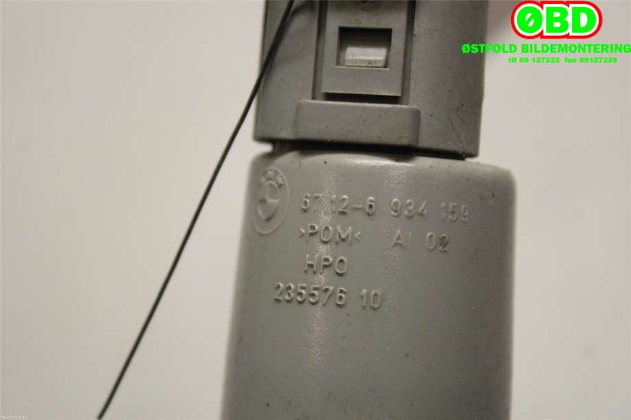 Spylerpumpe foran til BMW 3-Serie 2005-2011 (E90/E91/E92/E93) (E90/E91/E92/E93) (BMW|67 12 7 302 589|)