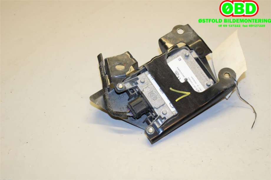 Sensor radar til Mazda 3 2013-2016 (Type III, Fase 1) (MAZDA|BHS267Y90D|)