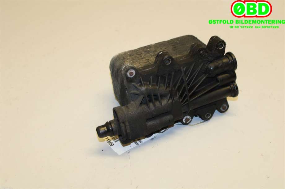 Oljekjøler til BMW 5-Serie 2003-2010 (E60/E61) (E60/E61) (BMW|17 21 7 803 830||17212249465)