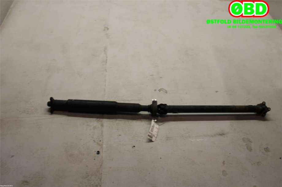 Mellomaksel til BMW 3-Serie 2005-2011 (E90/E91/E92/E93) (E90/E91/E92/E93) (BMW|26 10 7 527 333|26107527333|)