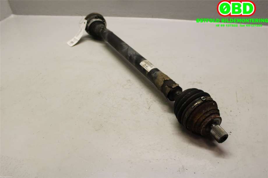 Drivaksel høyre foran til VW Golf VI 2008-2012  (VOLKSWAGEN|1K0 407 272 NN|1K0 407 272 QM|)