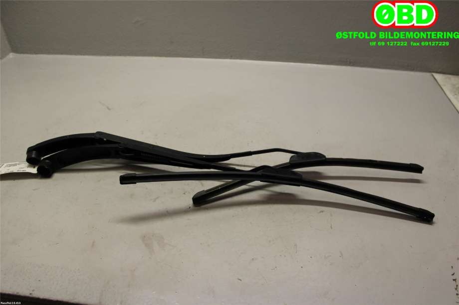 Viskerarmer frontrute til Kia Sorento 2011-2015 Type II  (KIA|983202P510|983102P510|)