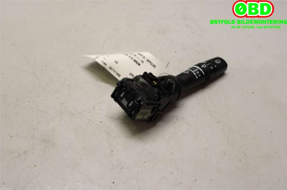 Bryter visker til Kia Sorento 2011-2015 Type II  (KIA|934202U660|)