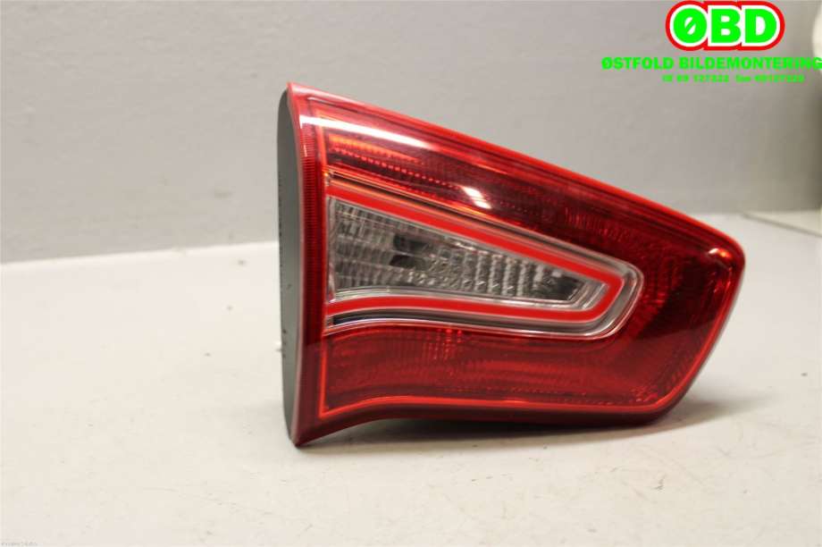 Baklykt venstre indre til Kia Sportage 2010-2016 (Type III)  (KIA|924053W010|)