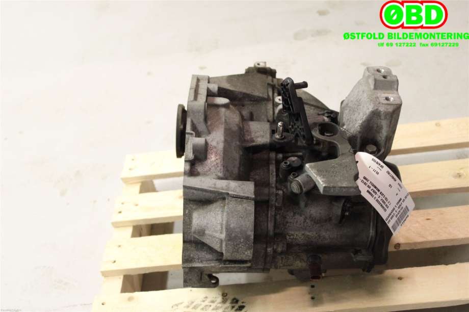 Girkasse manuell til VW Golf VII 2012-2017 (Fase 1)  (VOLKSWAGEN|0AH 300 042 T|0AH 300 042 TX|)