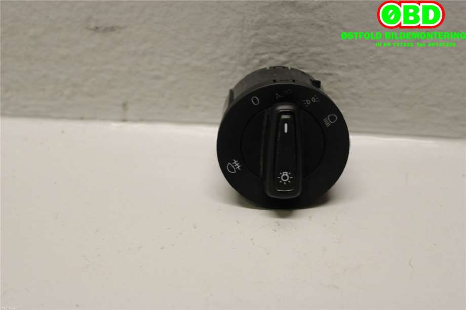 Bryter lys til VW Golf VII 2012-2017 (Fase 1)  (VOLKSWAGEN|5G0 941 431 BE||5G0941431AQ)