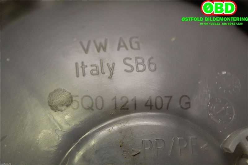 Ekspansjonstank til VW Passat 2015-2019 (Fase 1) (B8) (B8) (VOLKSWAGEN|5Q0 121 407 T|5Q0 121 407 M|5Q0121407G)