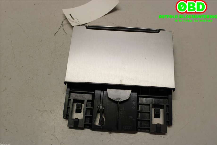 Dashbord askebeger til Audi A7, 2010-2014 (Type I, Fase 1)  (AUDI|4G0 863 273)