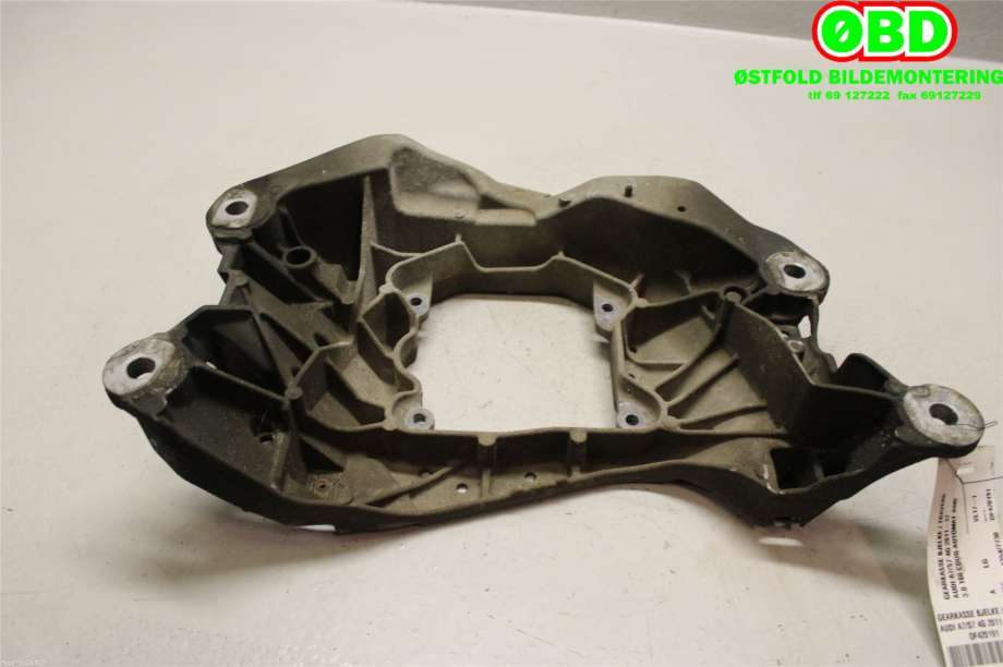 Diverse deler til Audi A7, 2010-2014 (Type I, Fase 1)  (AUDI|4G0 399 263 AC)