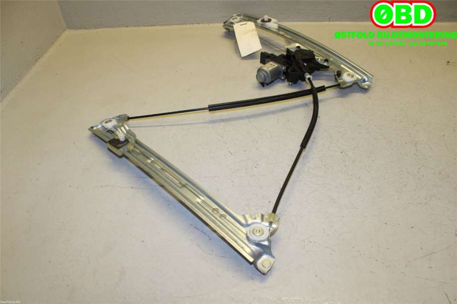 Ruteheis venstre foran til Renault Megane 2016-->> Type IV (RENAULT MEGANE GT|807215959R|)